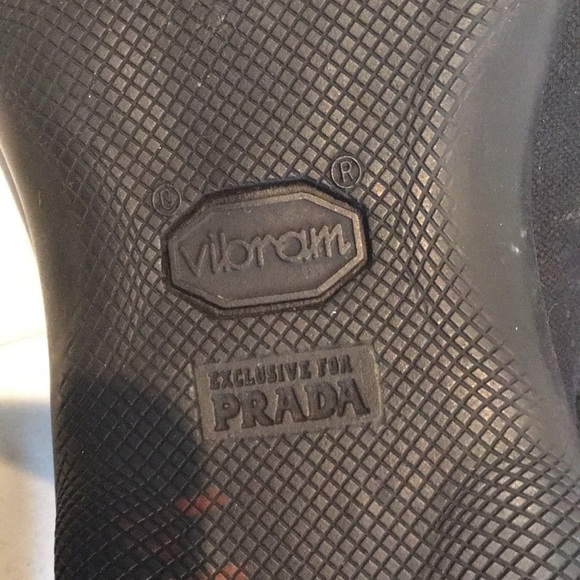 Vintage PRADA Vibram Loafers, never worn - Picture 8 of 9
